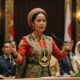 pembicara perempuan Indonesia pertama